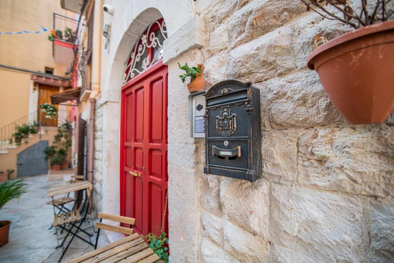 Redmood Guesthouse Barletta Exteriör bild
